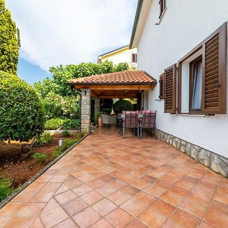 Apartman "Ela" Njivice Dış mekan fotoğraf