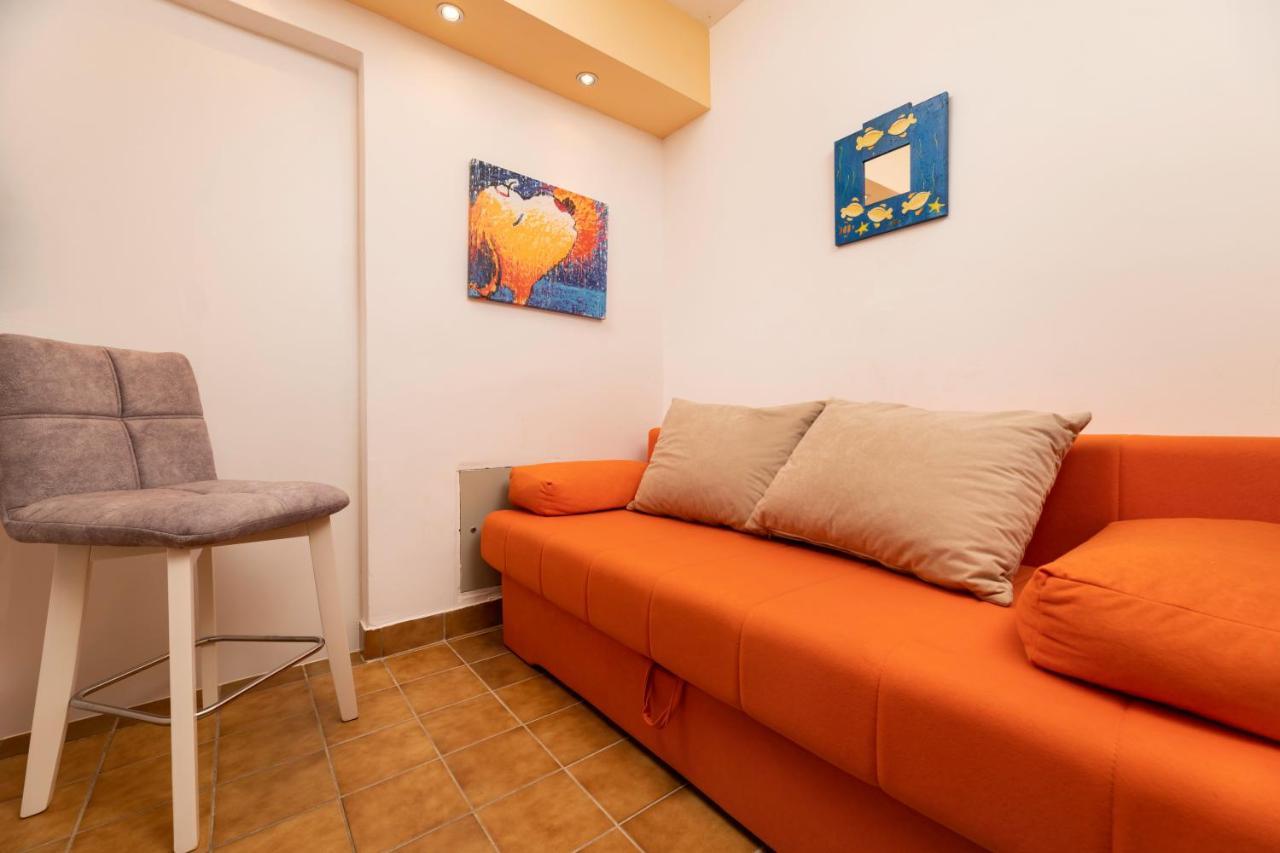 Apartman "Ela" Njivice Dış mekan fotoğraf