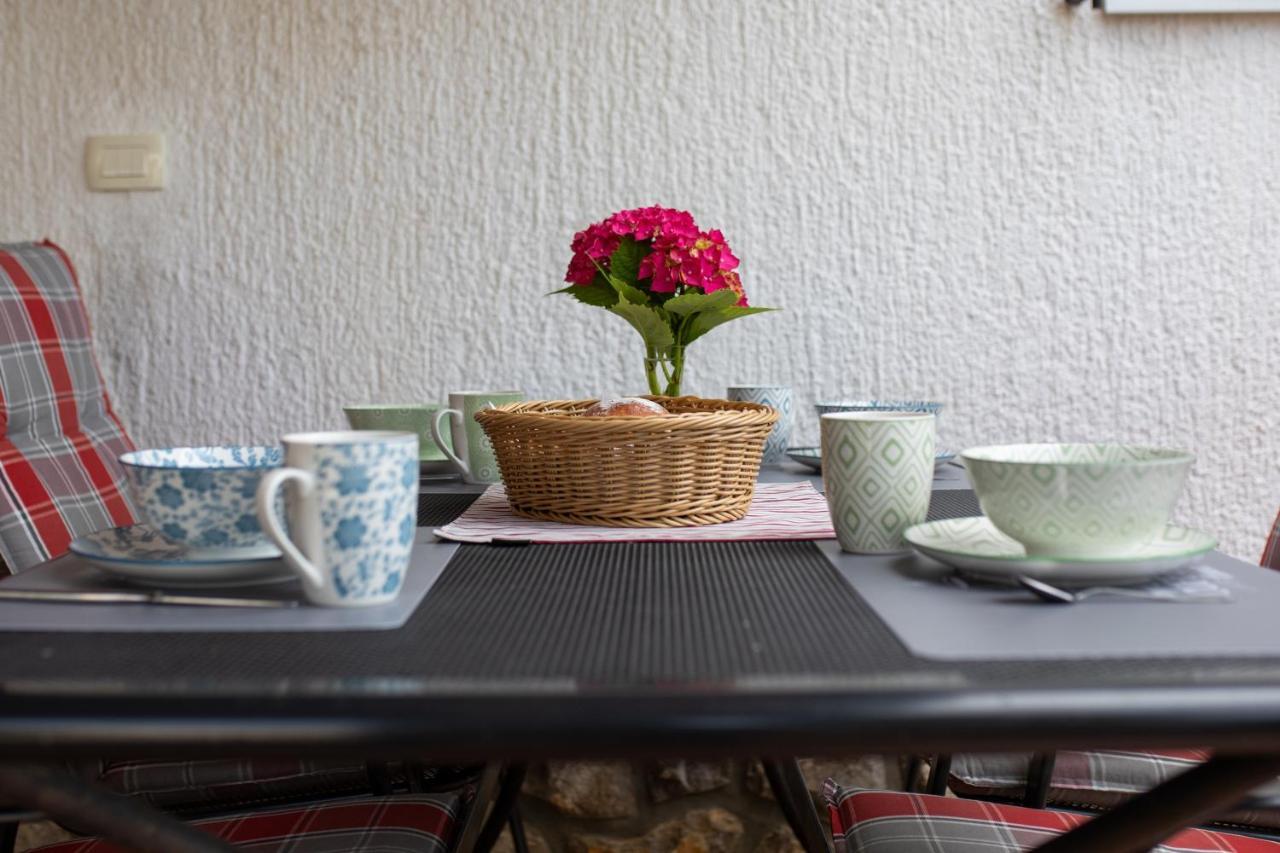 Apartman "Ela" Njivice Dış mekan fotoğraf